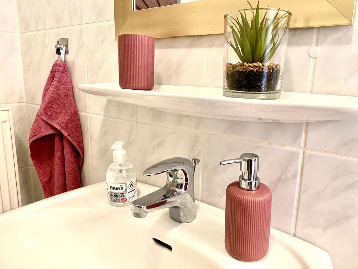 Cottbus-Apartments - Red Apartment I Privat I Wifi I Kueche I Balkon מראה חיצוני תמונה