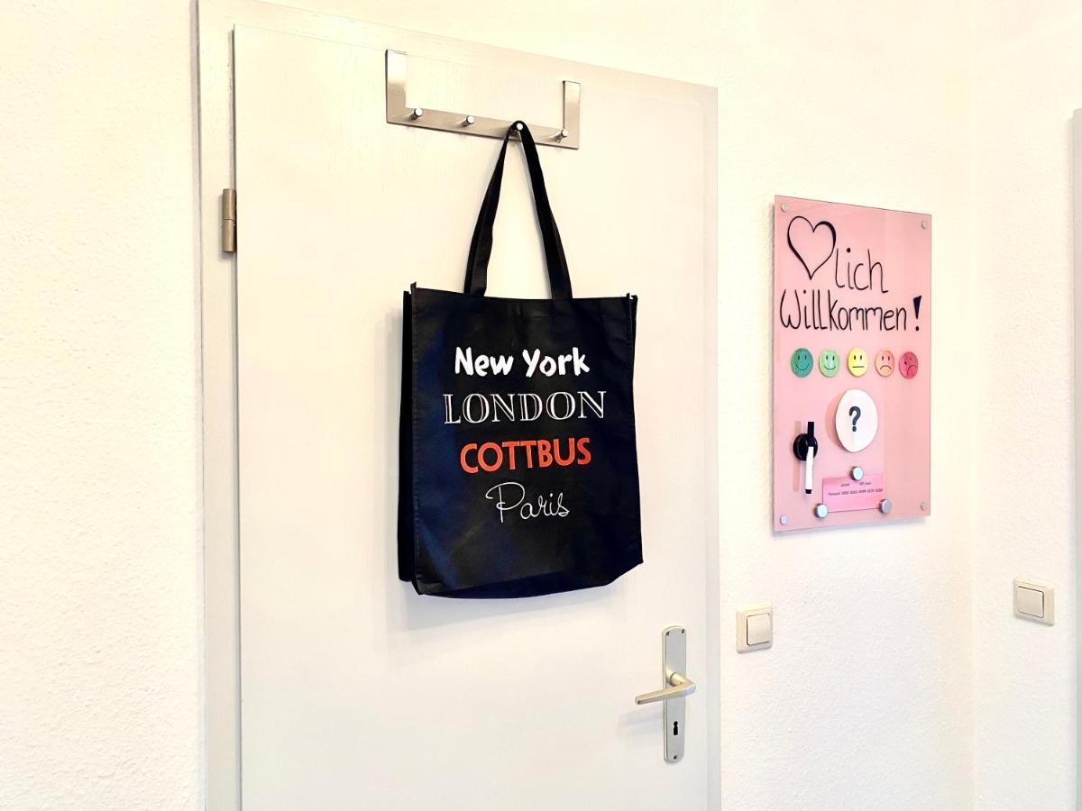 Cottbus-Apartments - Red Apartment I Privat I Wifi I Kueche I Balkon מראה חיצוני תמונה